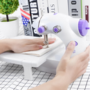 Mini Maquina De Costura Elétrica Bivolt + Pedal Portátil